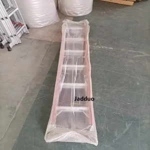 Red insulated ladder 2 section ladder With pulley and rope