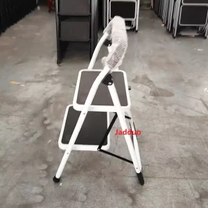 Low Handrail Steel Ladder White Color