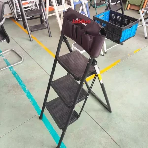 Round Iron Ladder Black with Plastic Tread