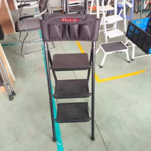 Round Iron Ladder Black with Plastic Tread
