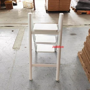 White Flower Stand Ladder