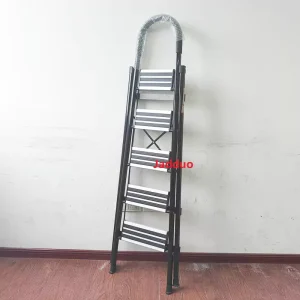 Black Aluminum Household Ladder with Non-slip Strip