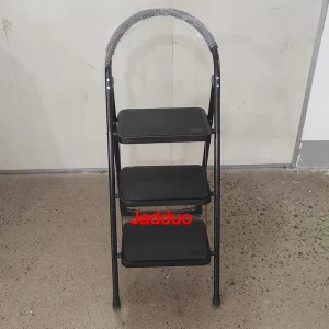 Steel household ladder black color with round handrail