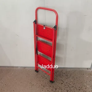 Round tube iron ladder red color Step size 30x20cm