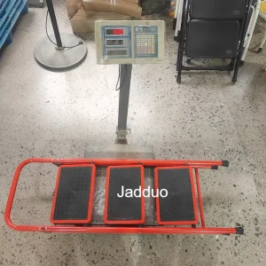 Round tube iron ladder red color Step size 30x20cm