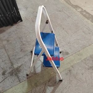 Square tube iron ladder and blue step without rubber leather