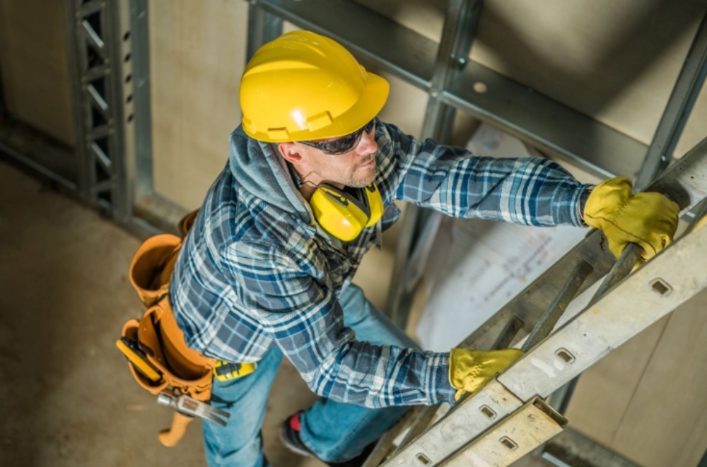 How to Measure Extension Ladder Width Correctly Before Buying Online